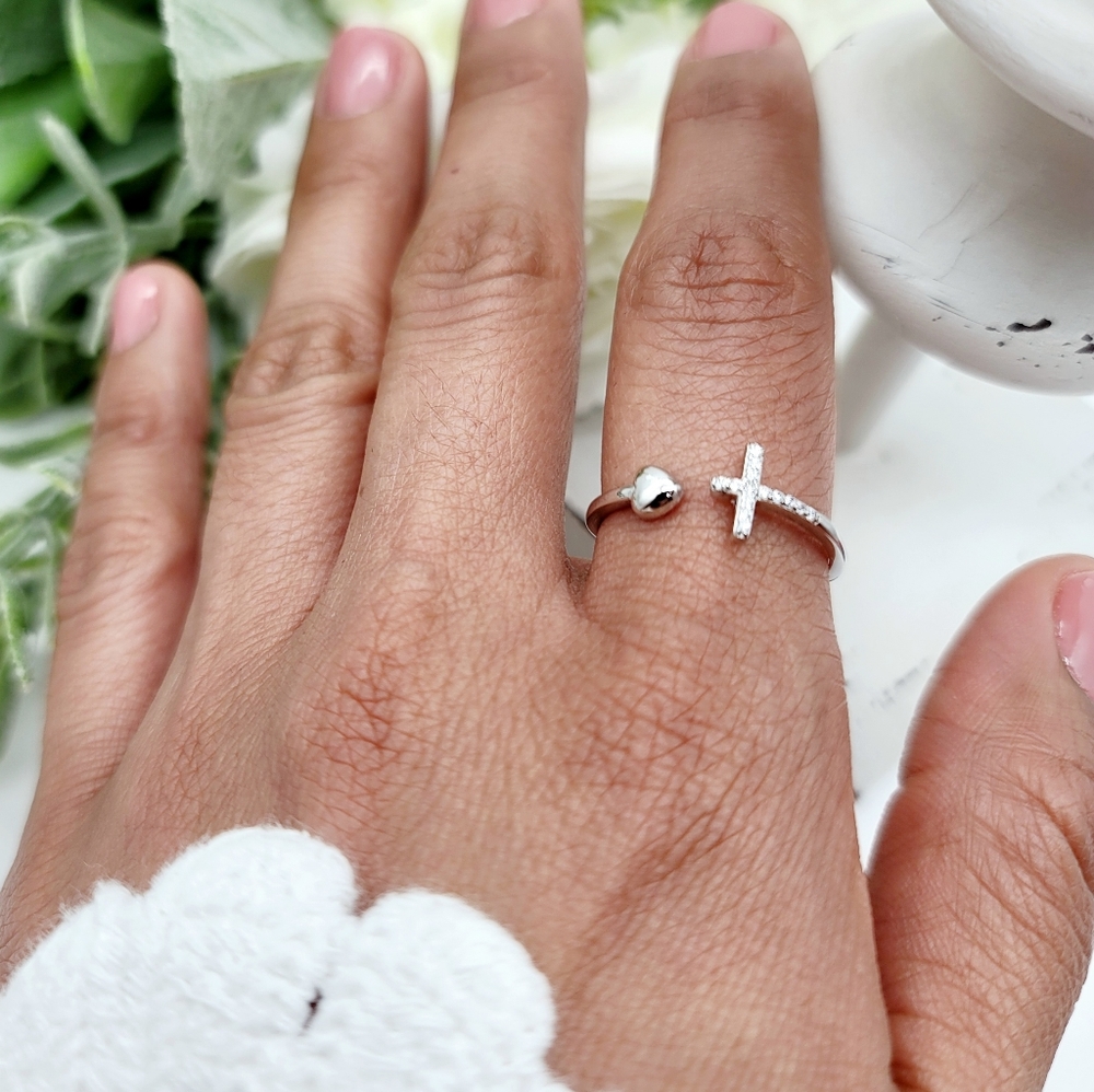 🥰 GOD LOVES ME RING - Picture 4 of 9